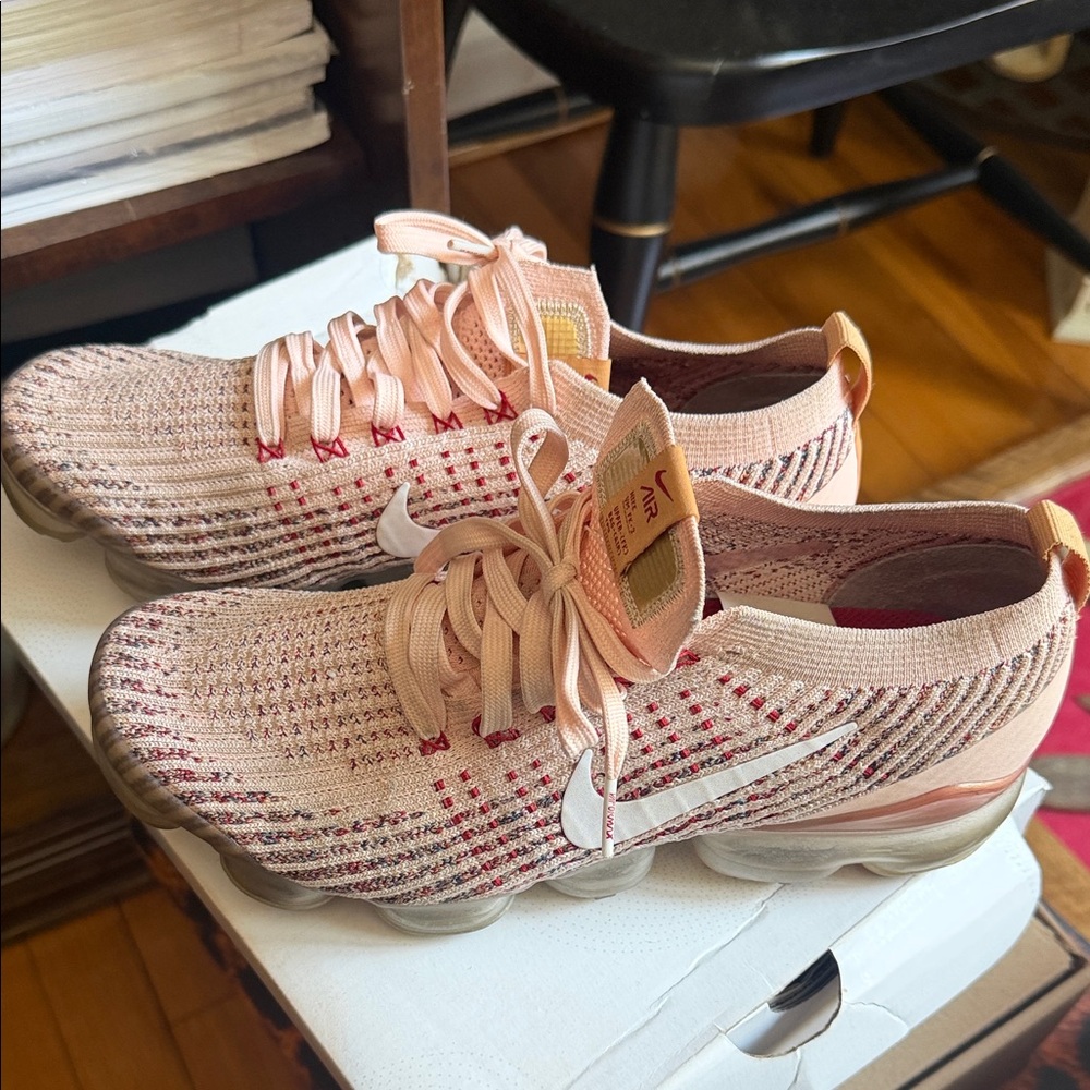 Nike Women's Pink and Red Knit Sneakers